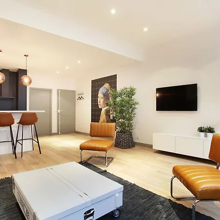 Rent A - Bonne Nouvelle Apartment *
