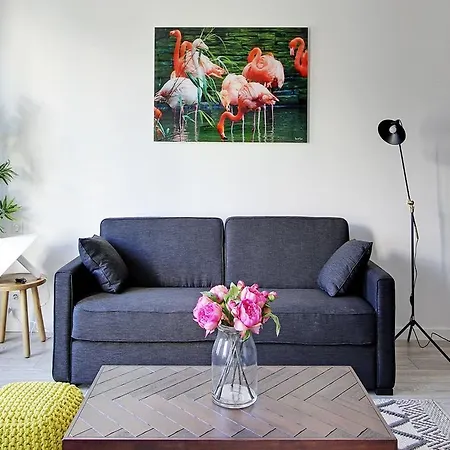 Rent A - Bonne Nouvelle Apartment