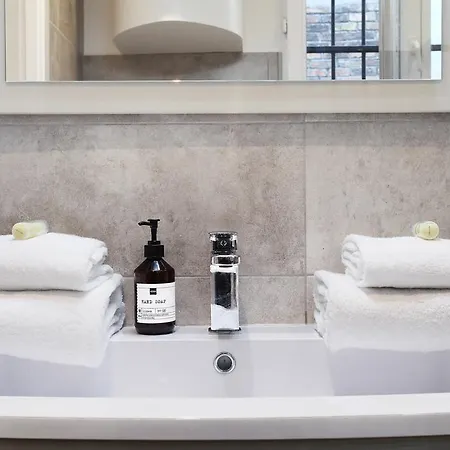Rent A - Bonne Nouvelle Apartment Paris
