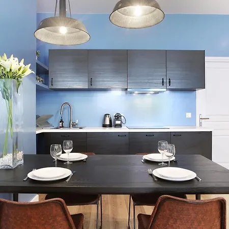 Rent A - Bonne Nouvelle Apartment