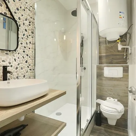Rent A - Bonne Nouvelle Apartment Paris